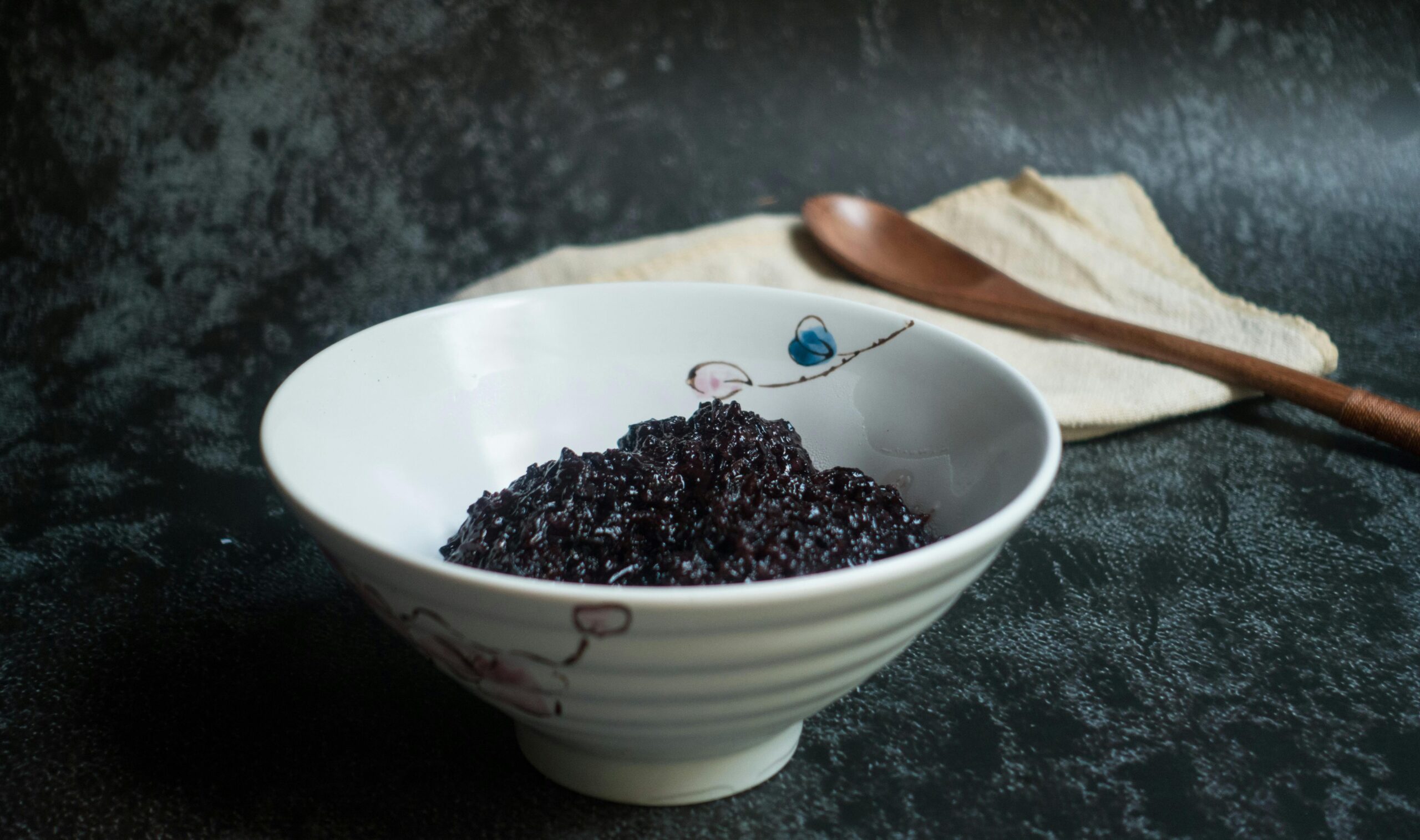 Black Rice: The Ancient Superfood with Modern Scientific Backing