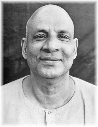 Swami Sivananda Saraswati: Life, Teachings, and Legacy