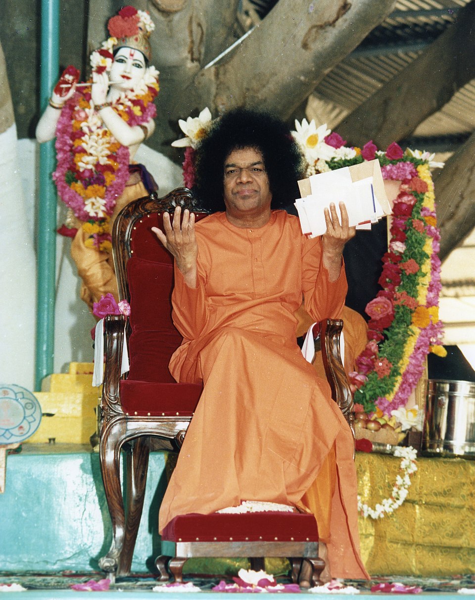Sathya Sai Baba: Life, Teachings and Legacy of a Global Spiritual Guide