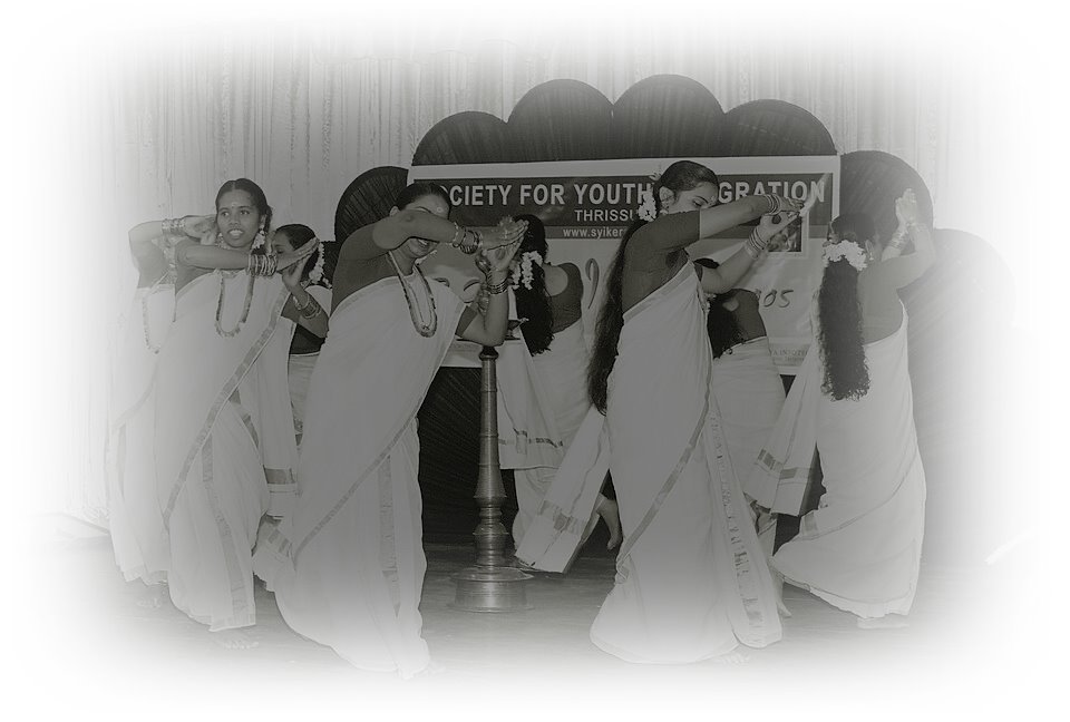 Kaikottikali / Thiruvathirakali: Kerala’s Graceful Dance of Devotion, Femininity, and Celebration