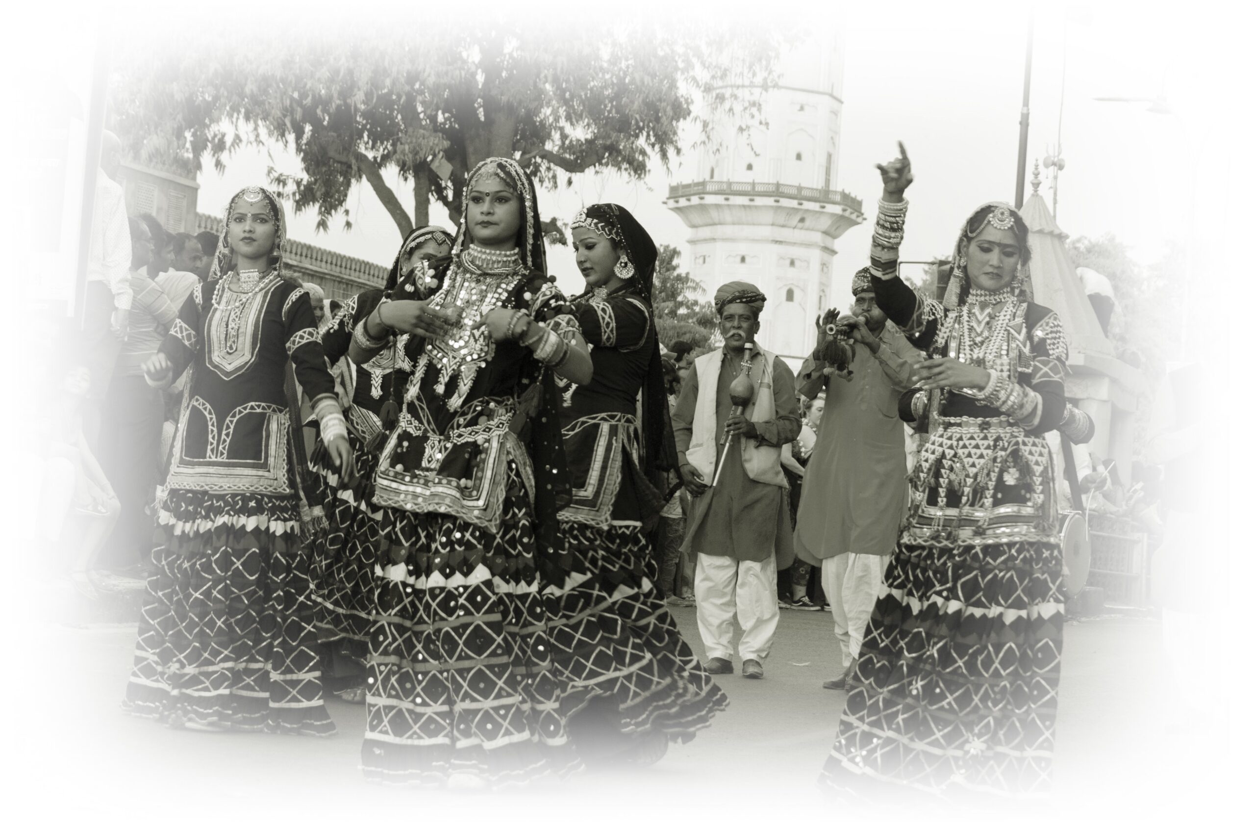 Kalbelia Dance: The Hypnotic Folk Heritage of Rajasthan’s Desert Nomads