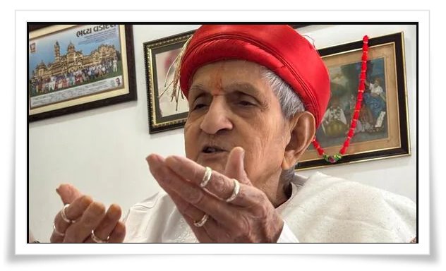 Dharmiklal Chunilal Pandya: Guardian of the Maanbhatt Tradition