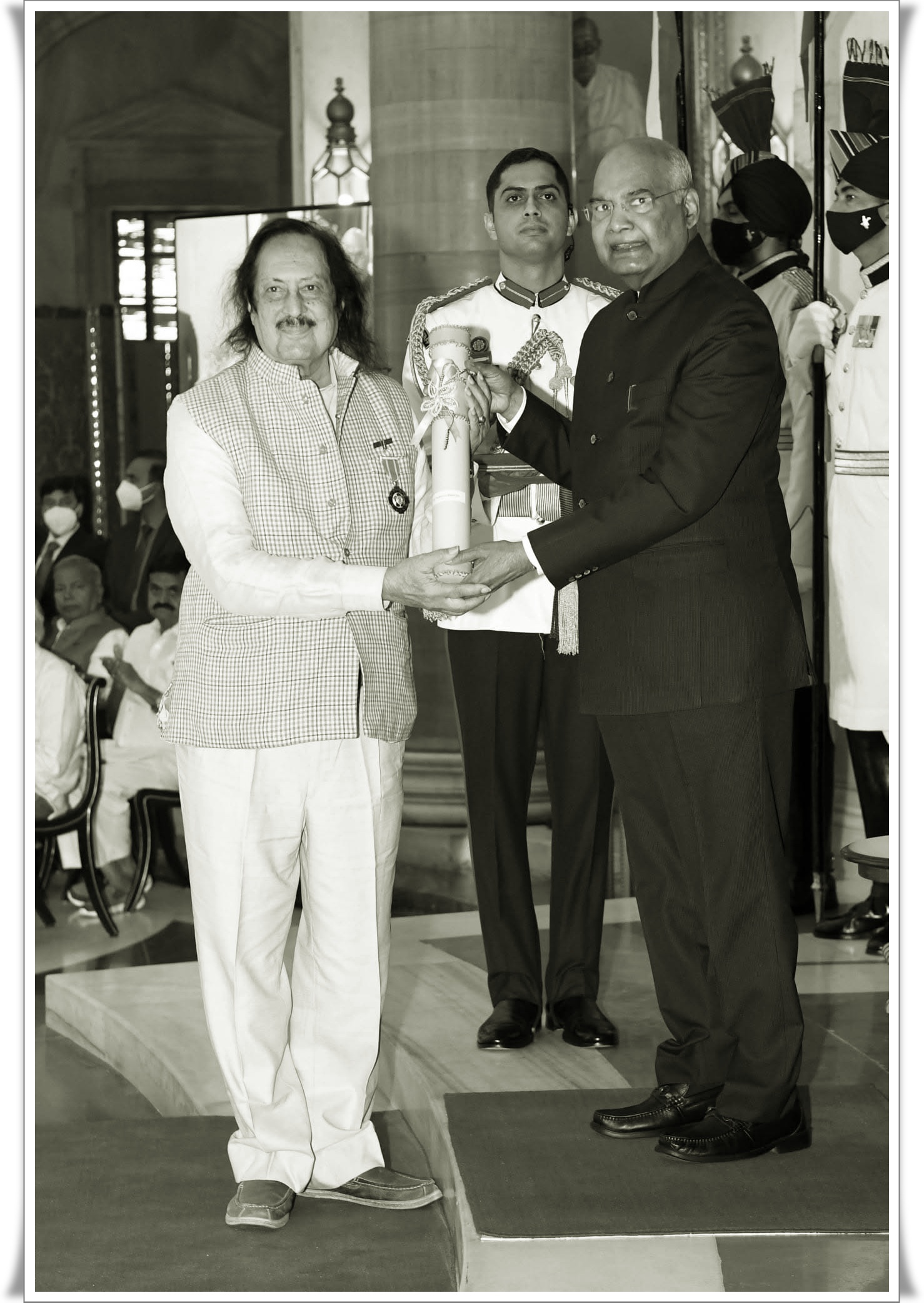 Dr. Sushovan Banerjee: The Inspiring Journey of India’s “One Rupee Doctor”